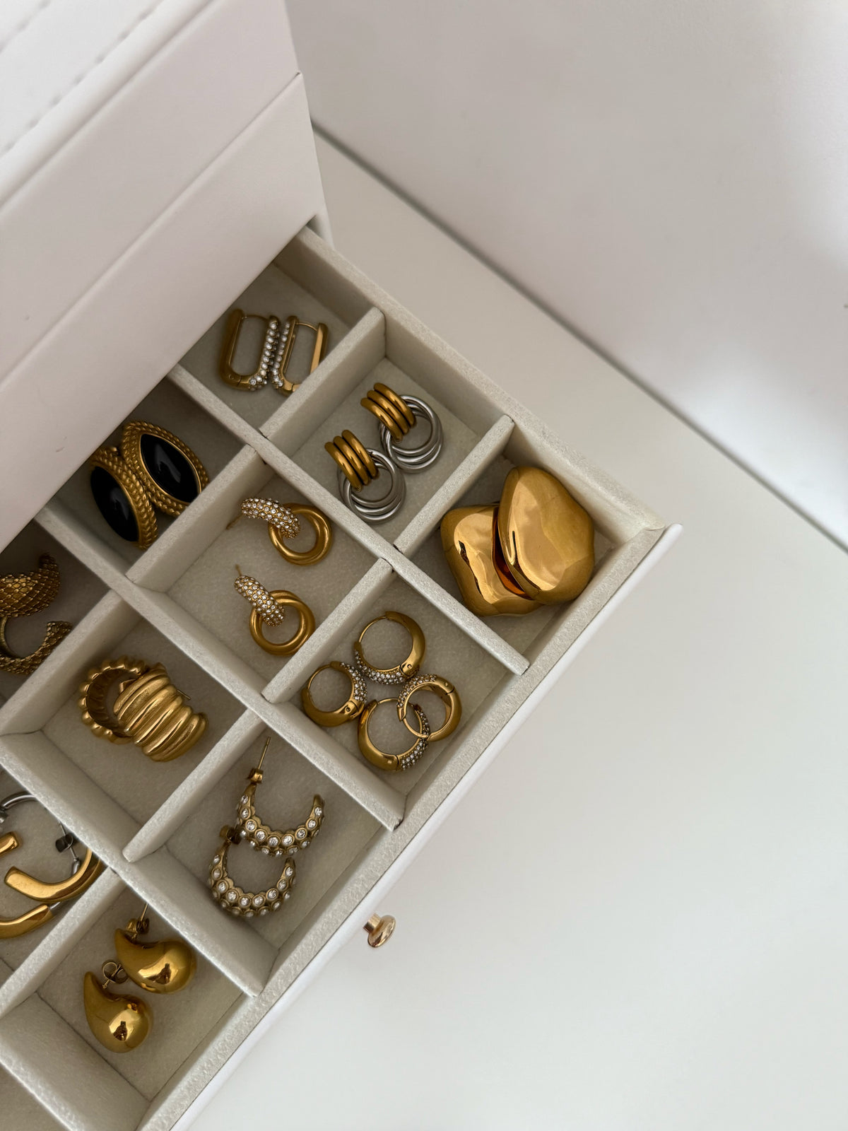 the perfect additions to your fall stack ✨🤎🍂emmajewelry.pt