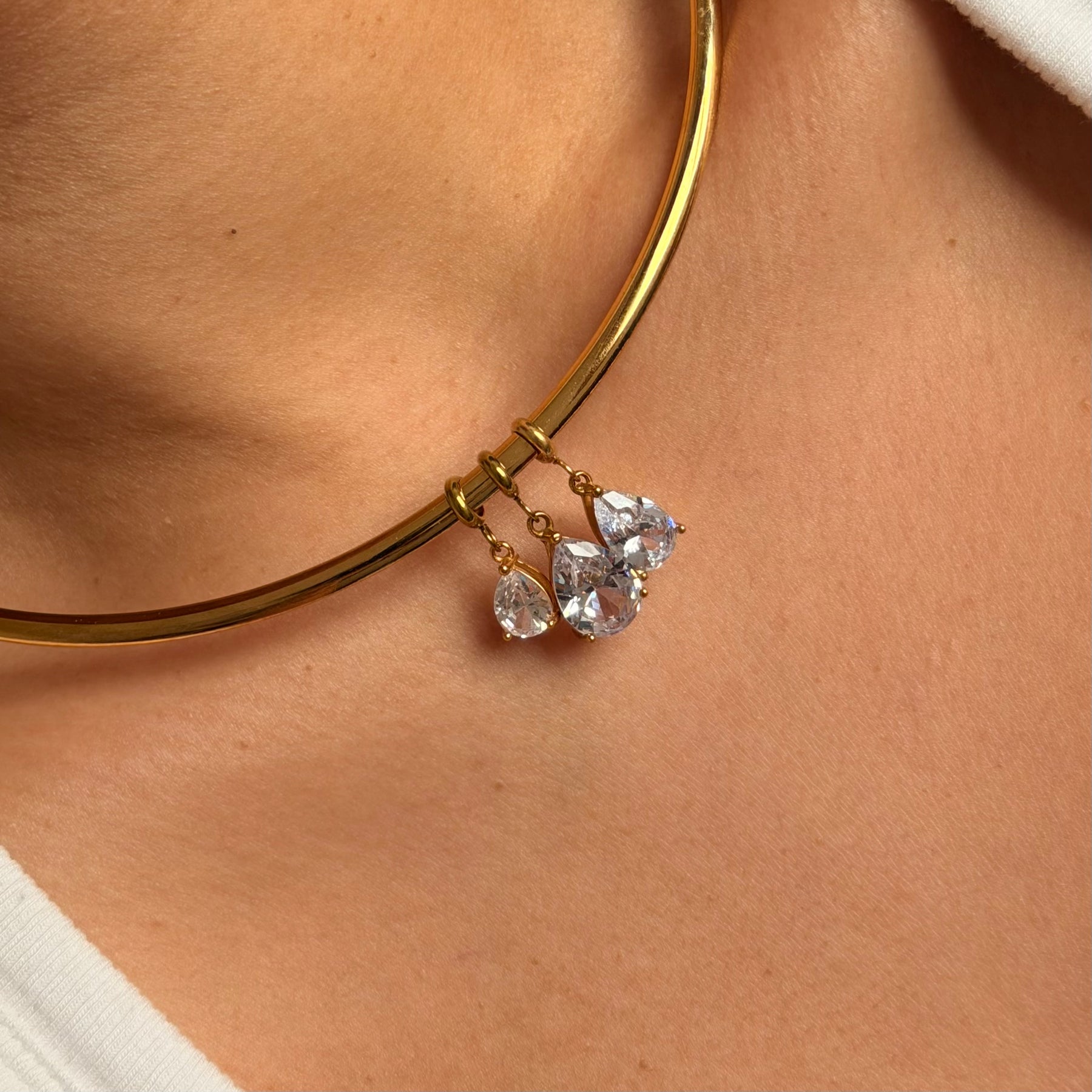 Charm Big Pear Cut